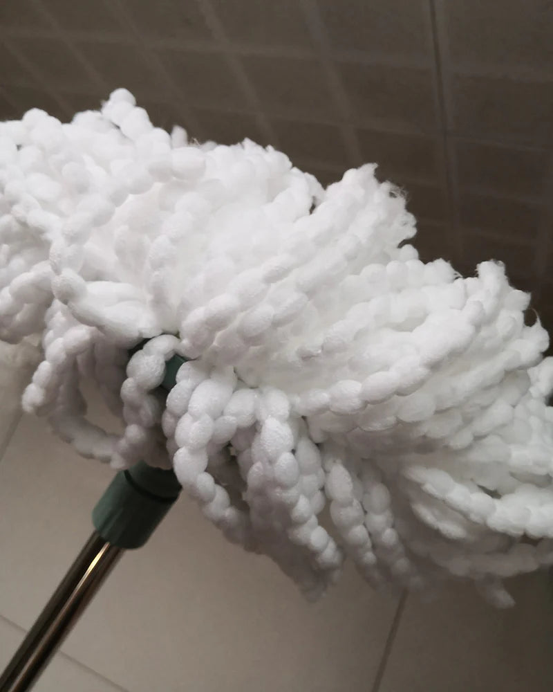 Domestic ratchet twisting mop, with blended yarn head