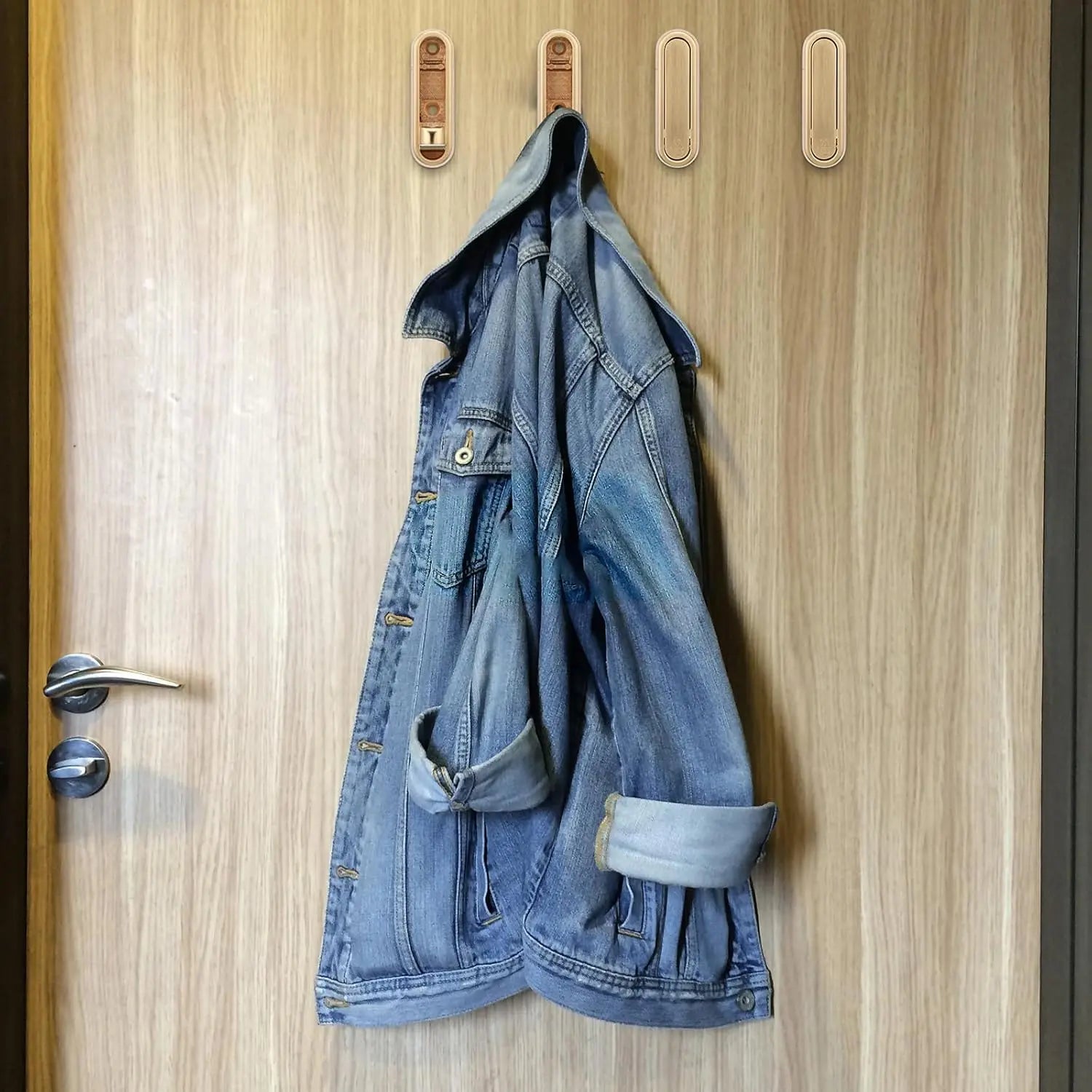 Foldable hook wall mount made of zinc alloy