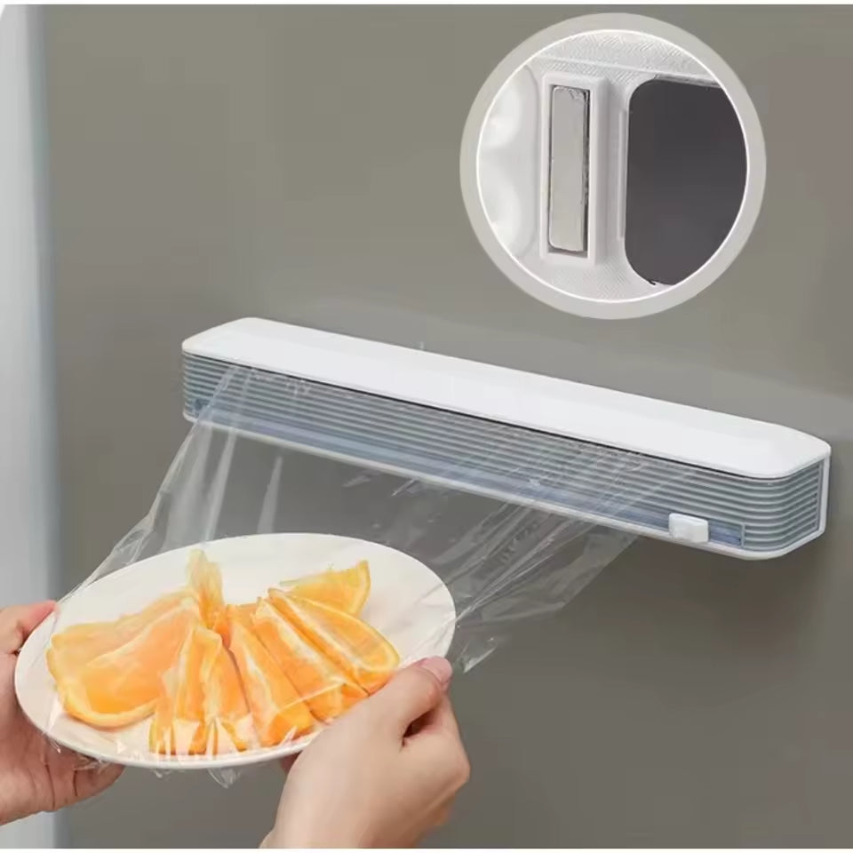 Practical plastic wrap cutter, ideal for fruits and vegetables